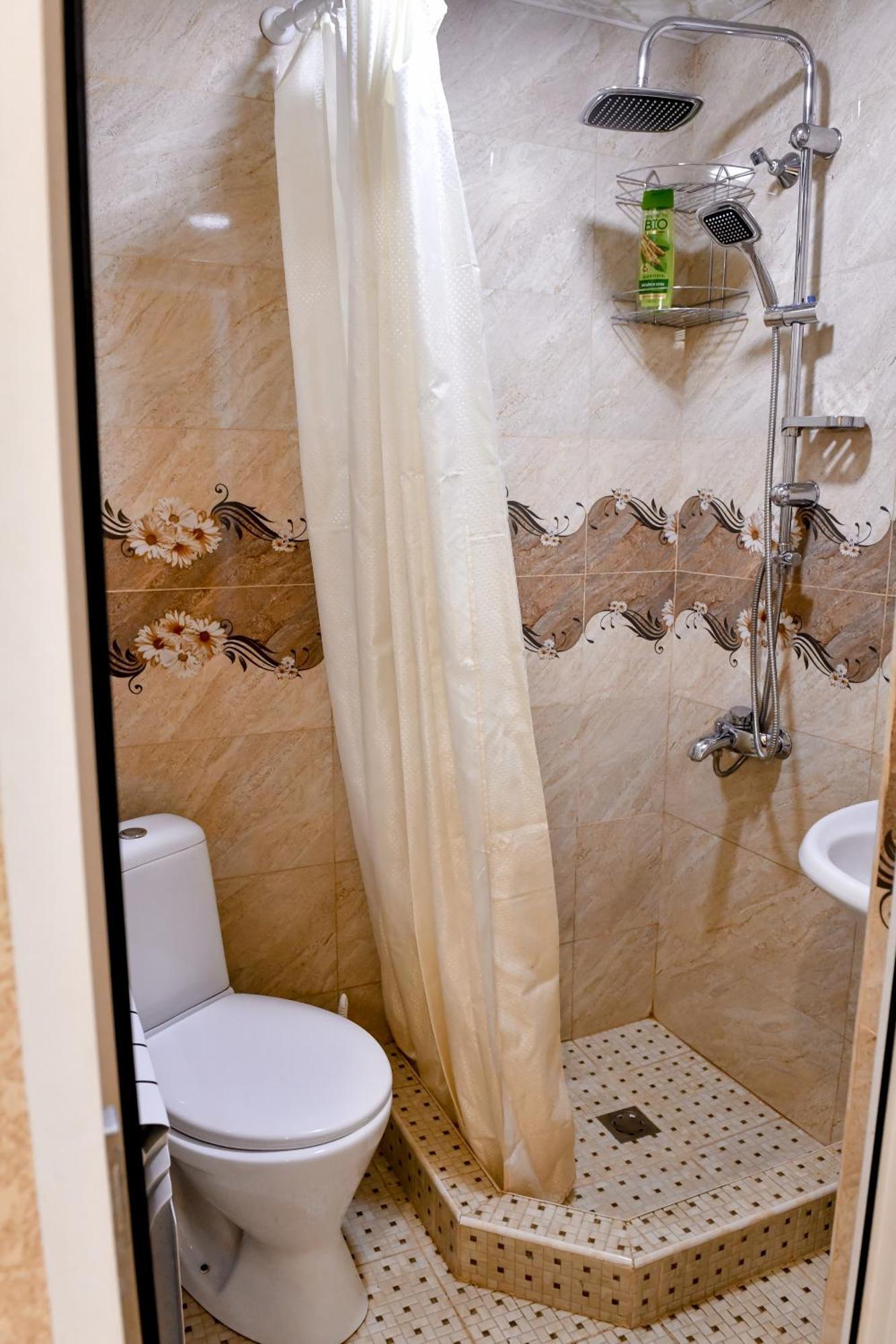 Guest House David'S B&B Ґюмрі Екстер'єр фото